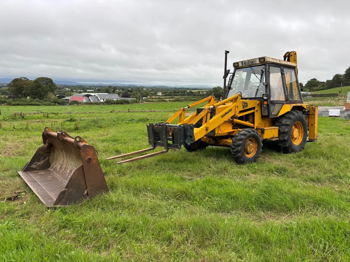 JCB 3CX Sitemaster 4x4 - Image 1