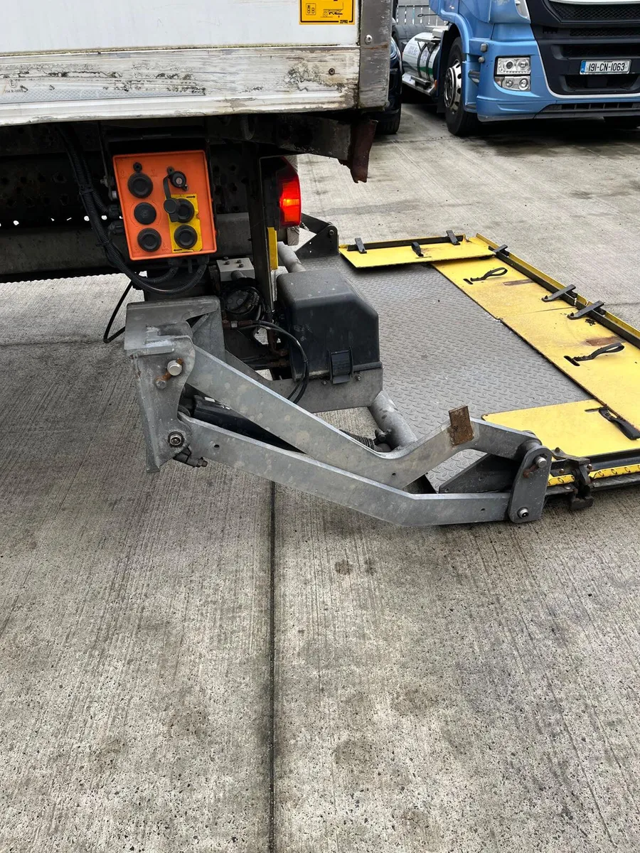 2022 2 Ton Zepro Slide Out Tail Lift - Image 1