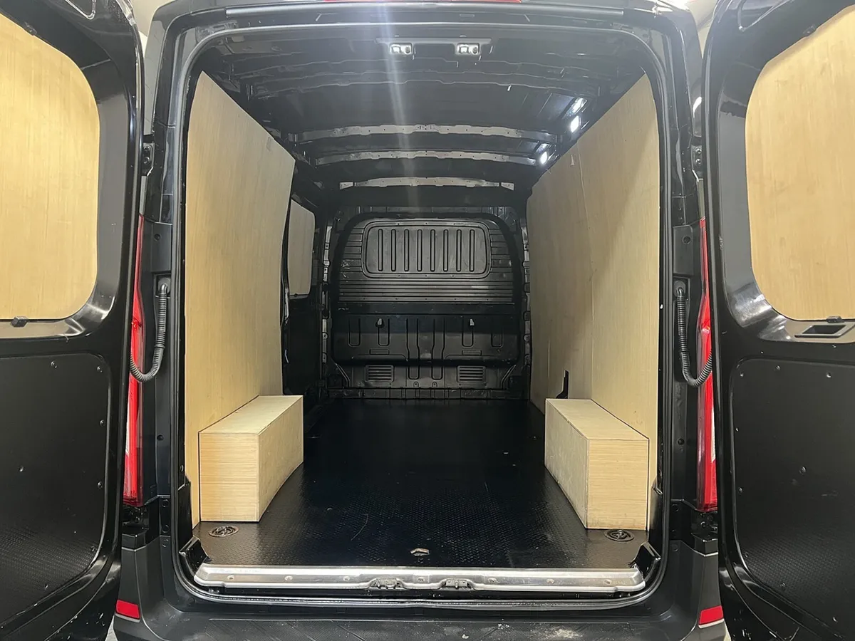 2023 Maxus Deliver 9 Panel Van - Image 2