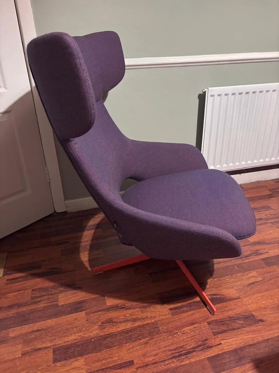 Artifort kalm lounge chair - Image 1