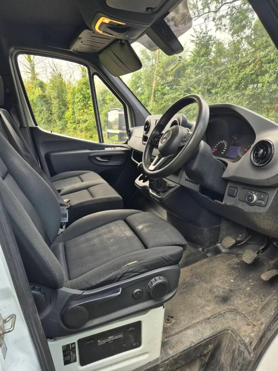 Mercedes sprinter boxvan - Image 3