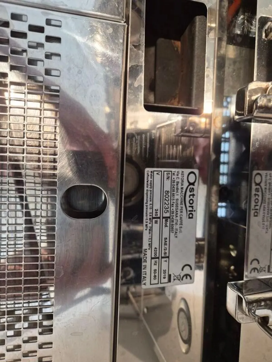 Refurbished Italian Espresso Machine - Image 2