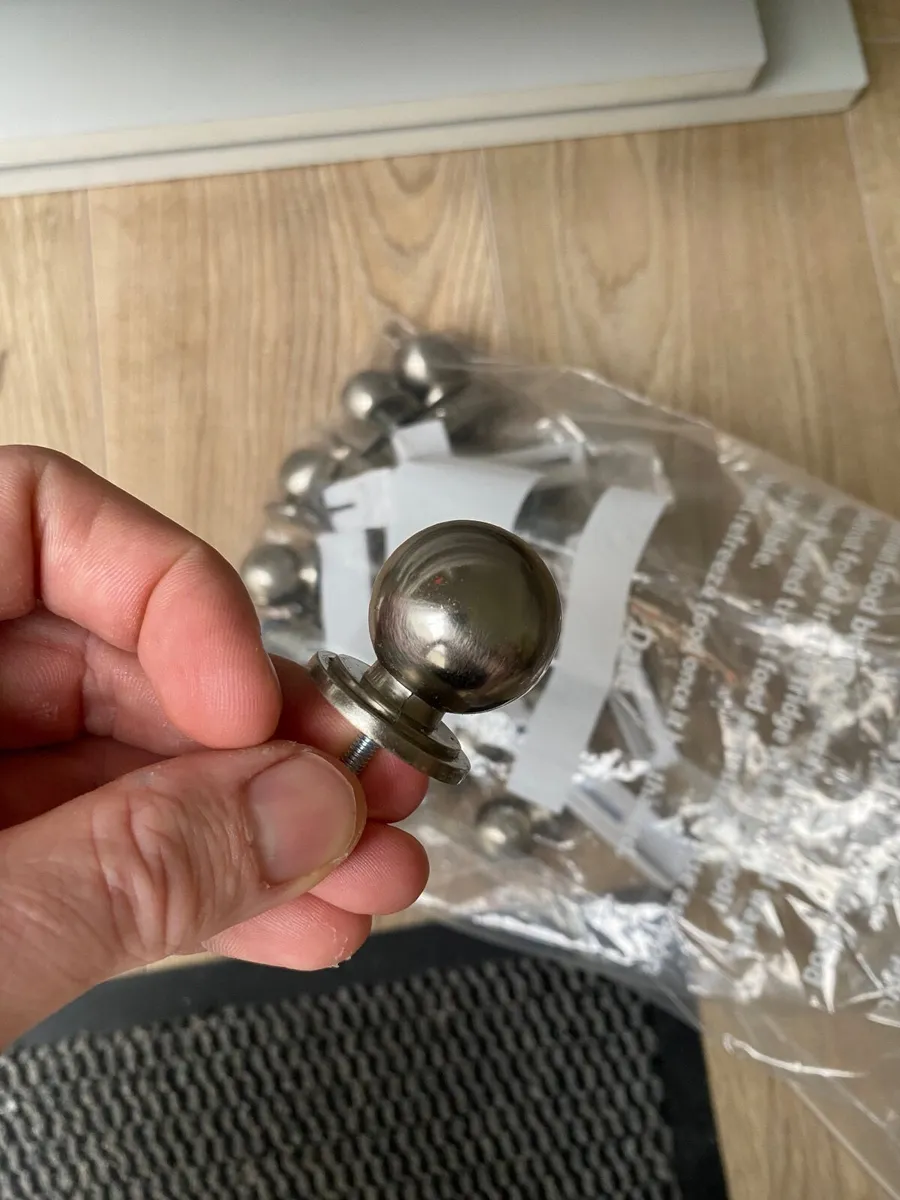 Kitchen door knobs - Image 1