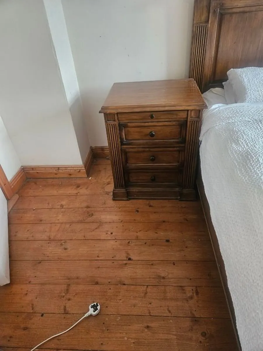 Sleigh Bed Superking - PRICE DROP - Image 4