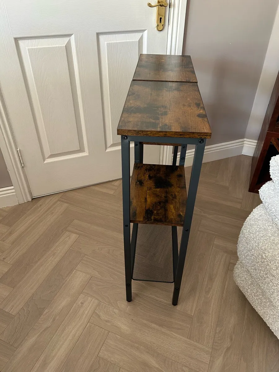 Console Table - Image 3