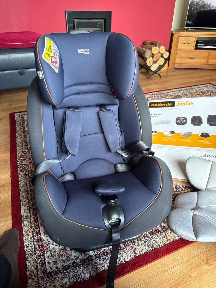 Child’s car safety seat 💺 - Image 1