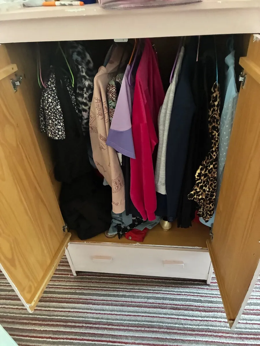 Kids  wardrobe - Image 4