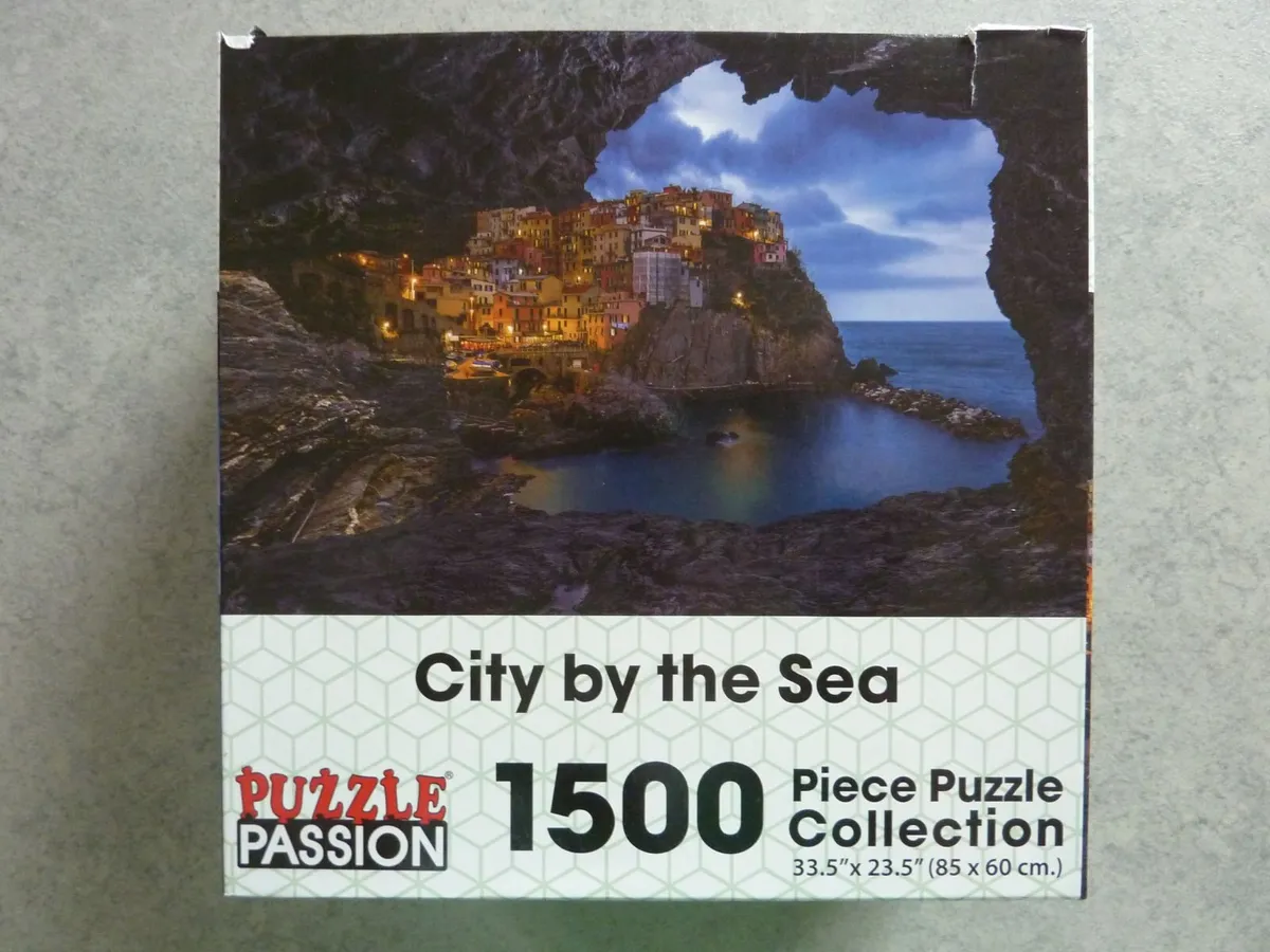 City by the sea jigsaw - Image 1
