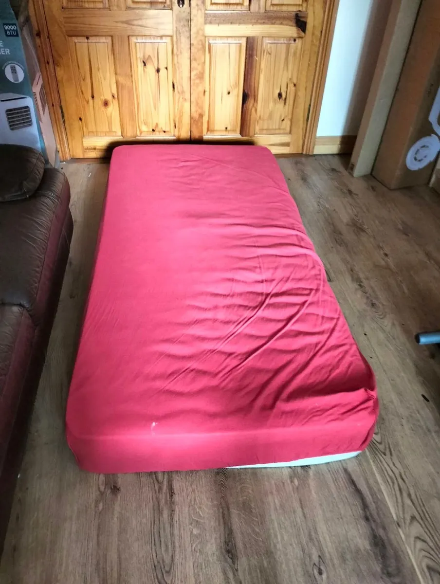 Single mattress - Image 2