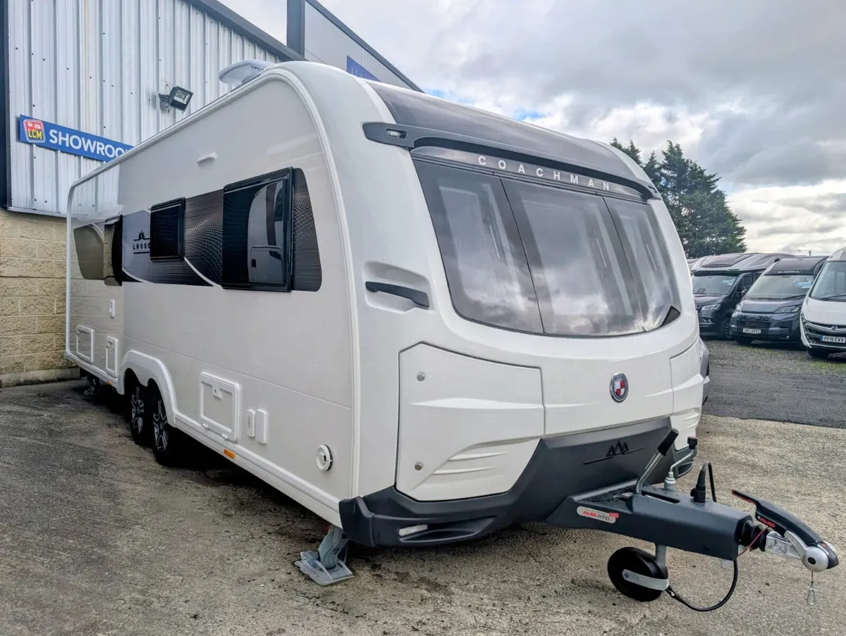 2027 COACHMAN LUSSO IV - Image 3