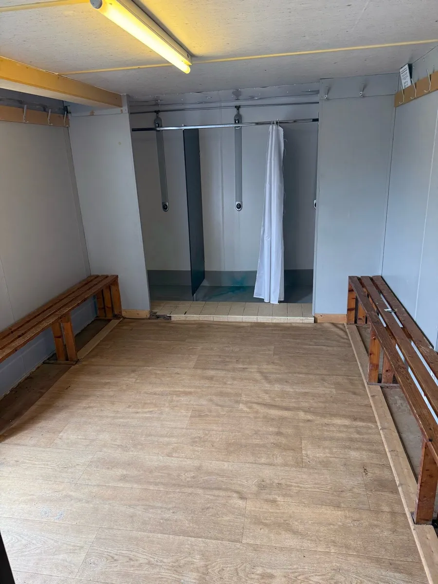 Dressing Rooms - Image 1