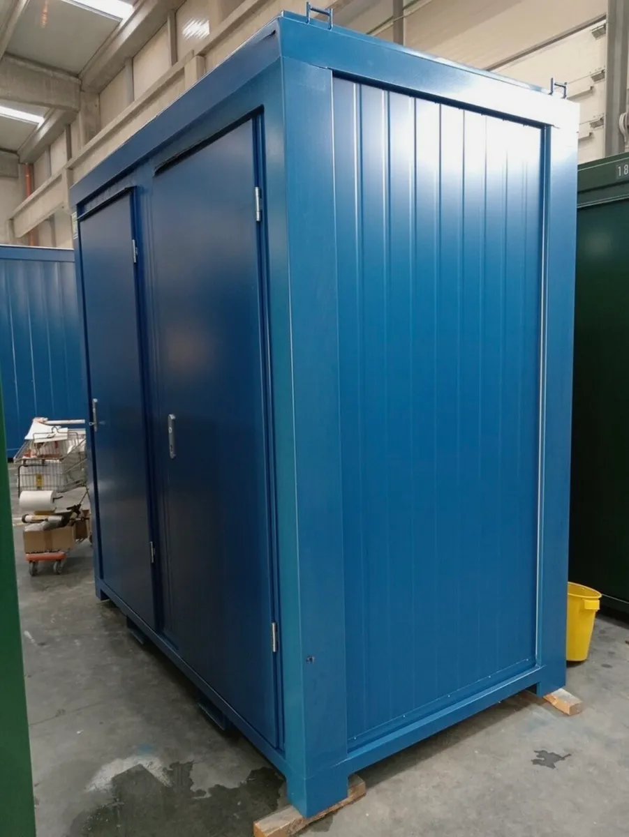 Toilet block double and single - Image 3