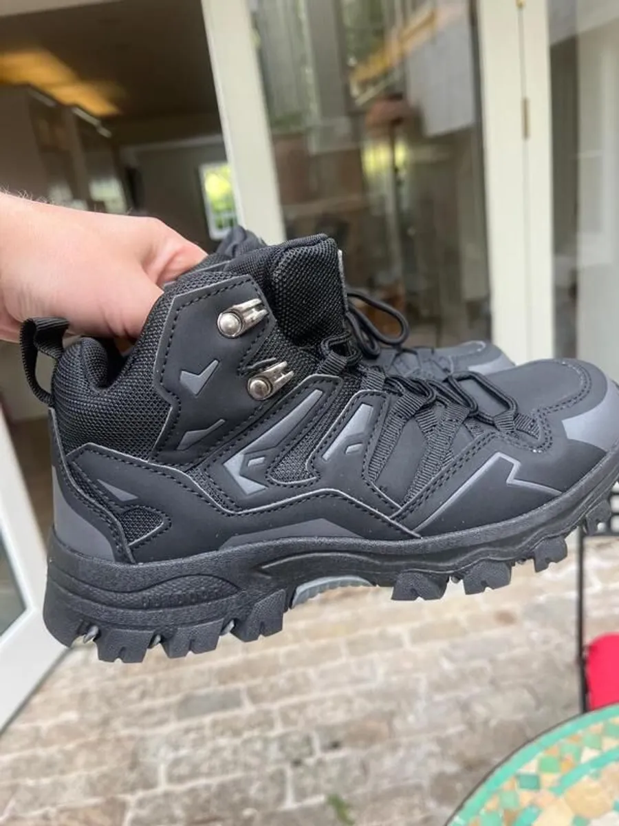 Hiking boots - Image 4
