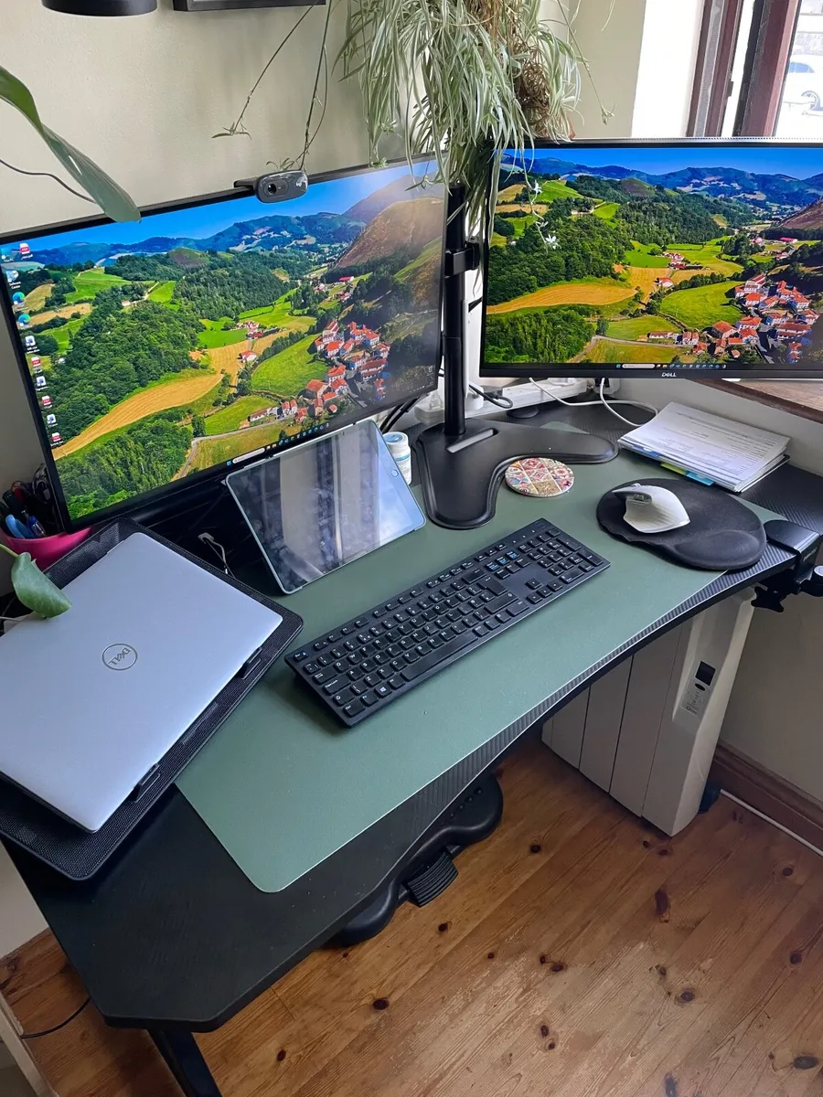 HOMCOM Gaming Desk with Cup Holder, Headphone Hook - Image 3