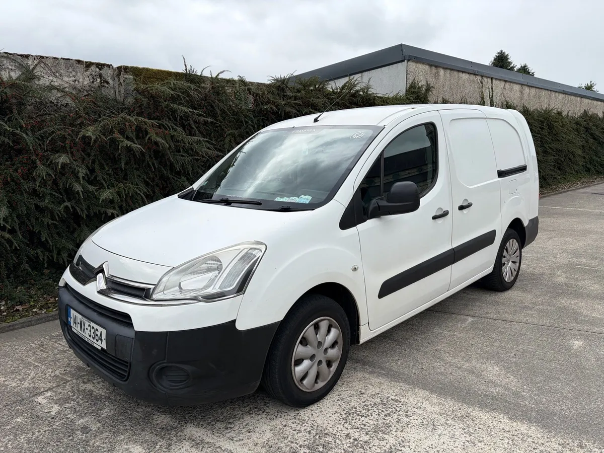 Citroen Berlingo 5 Seater - Image 1