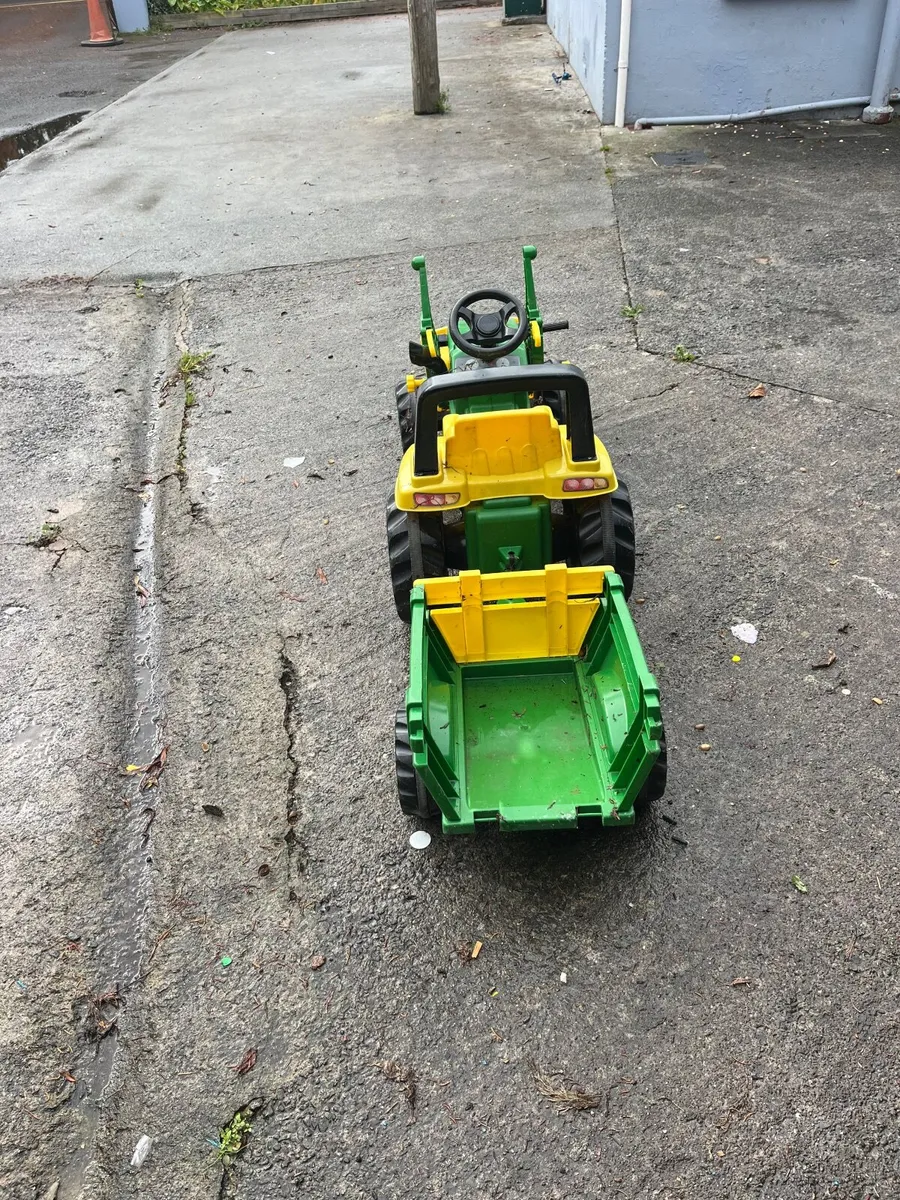 Toy tractor - Image 2