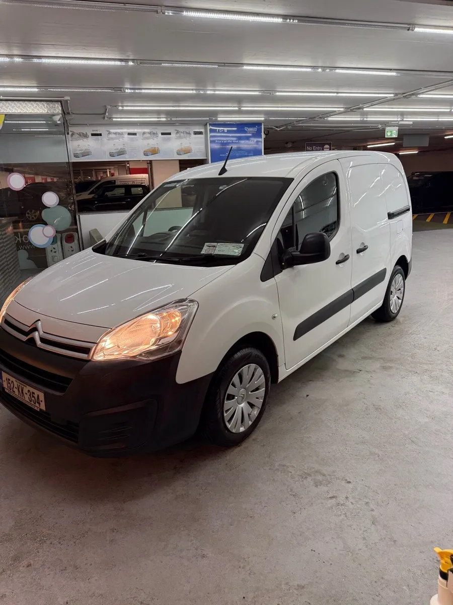 2015 (152) Citroën Berlingo Van - Image 1