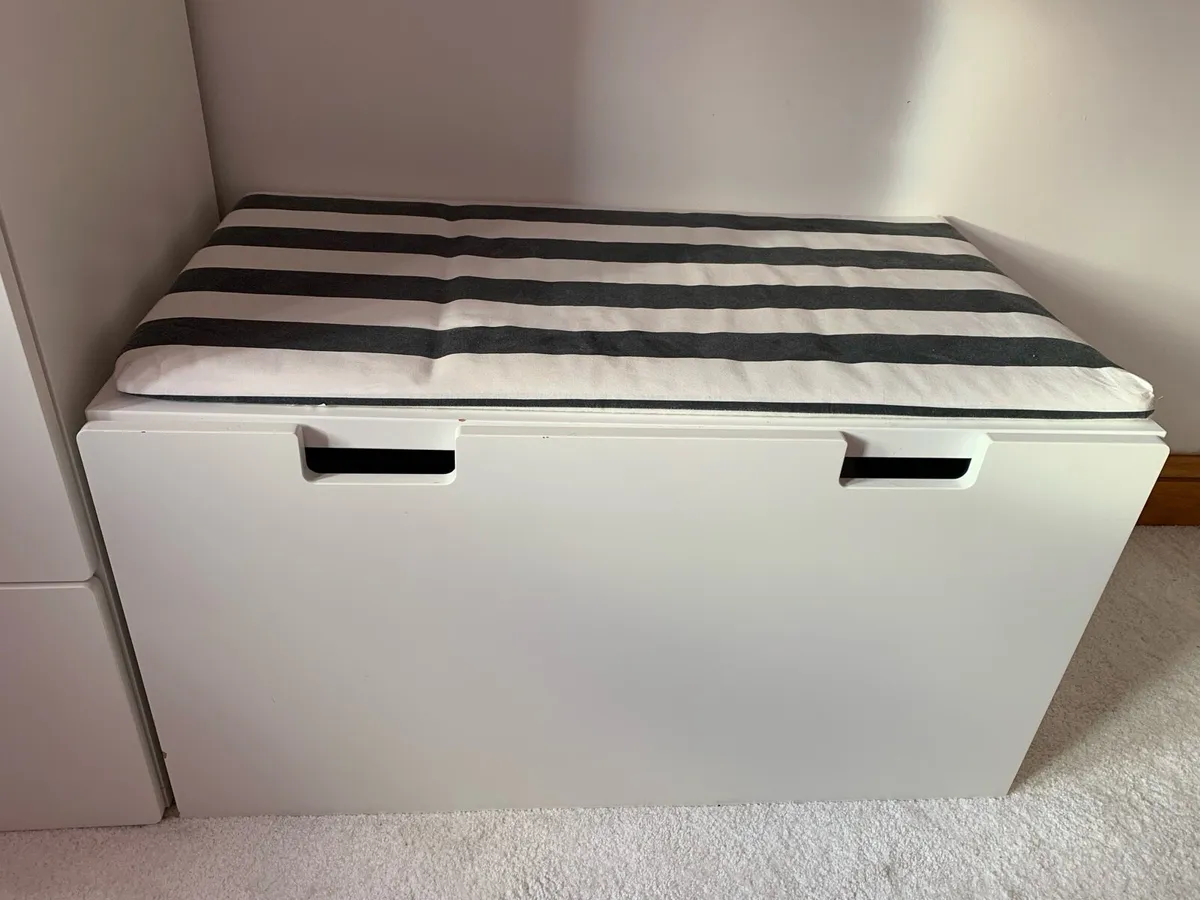 Ikea kids table/storage box - Image 3