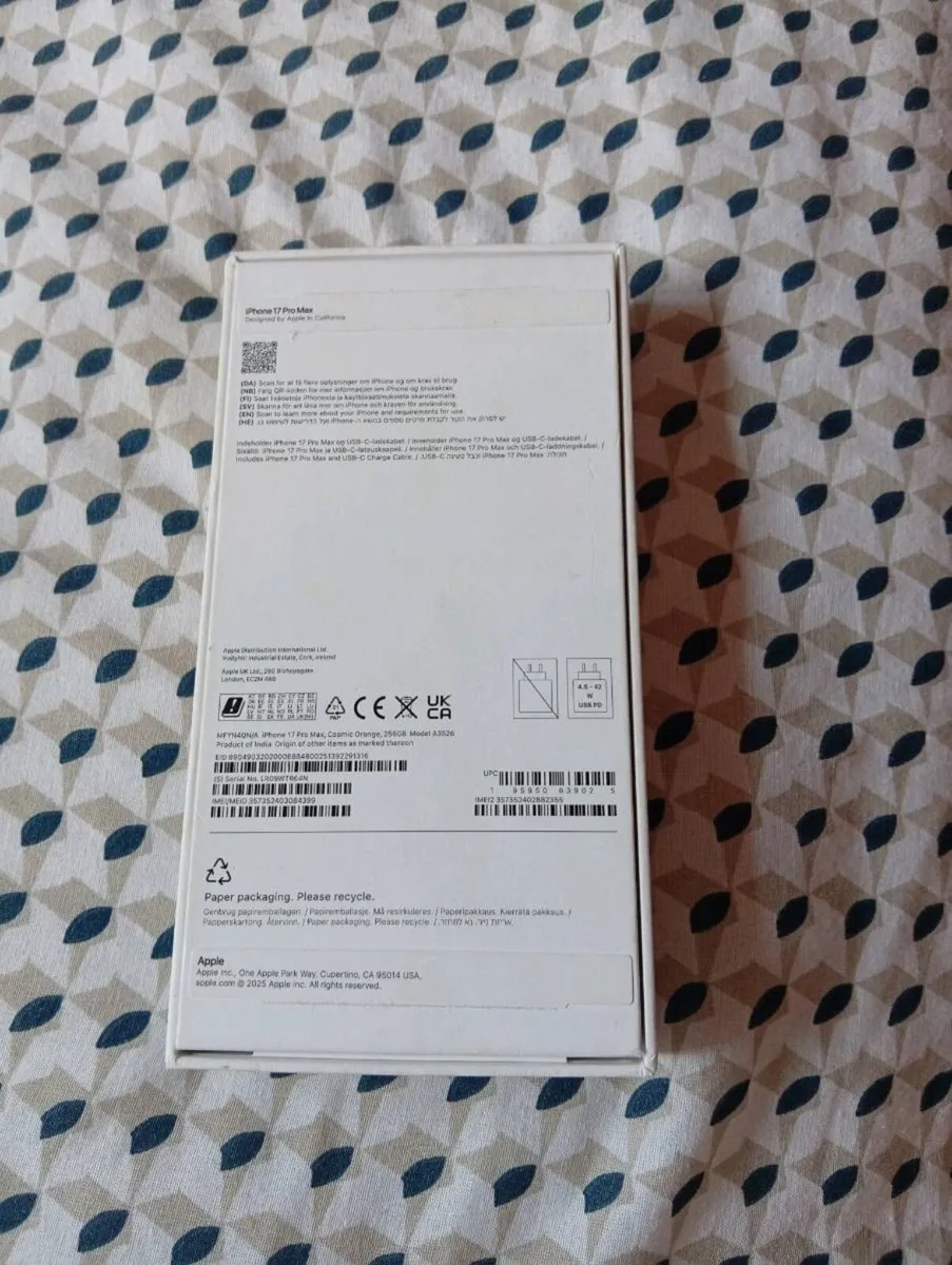 iPhone 17 pro max water damaged - Image 2