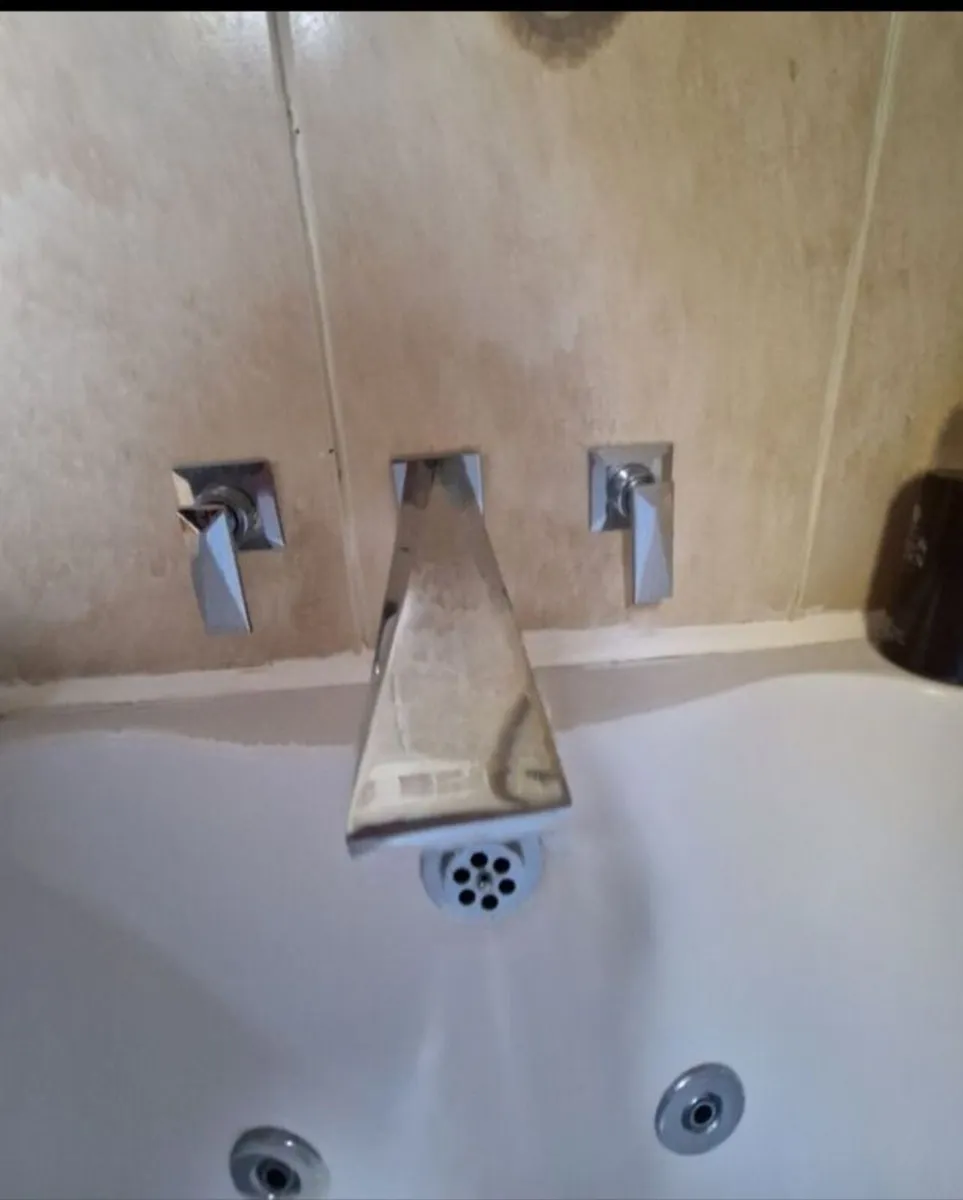Bath Tap Set - Image 1