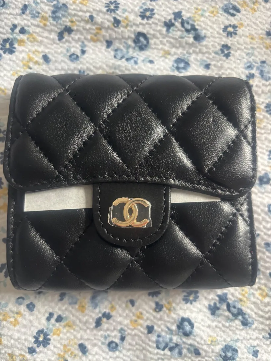 Brand new Ladies wallet - Image 1