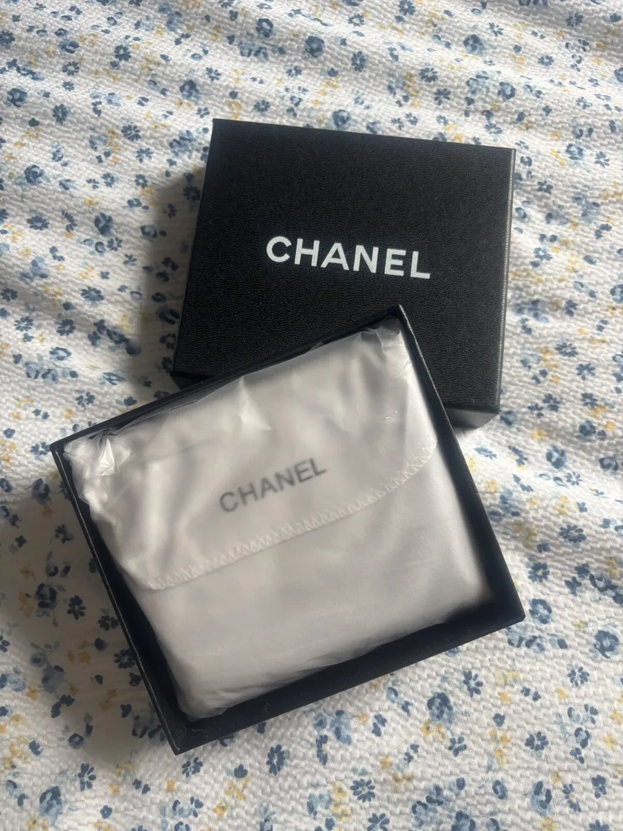 Brand new Ladies wallet - Image 3