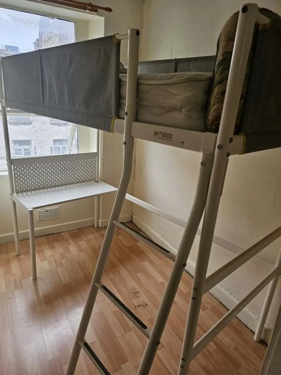 bunk bed - Image 1
