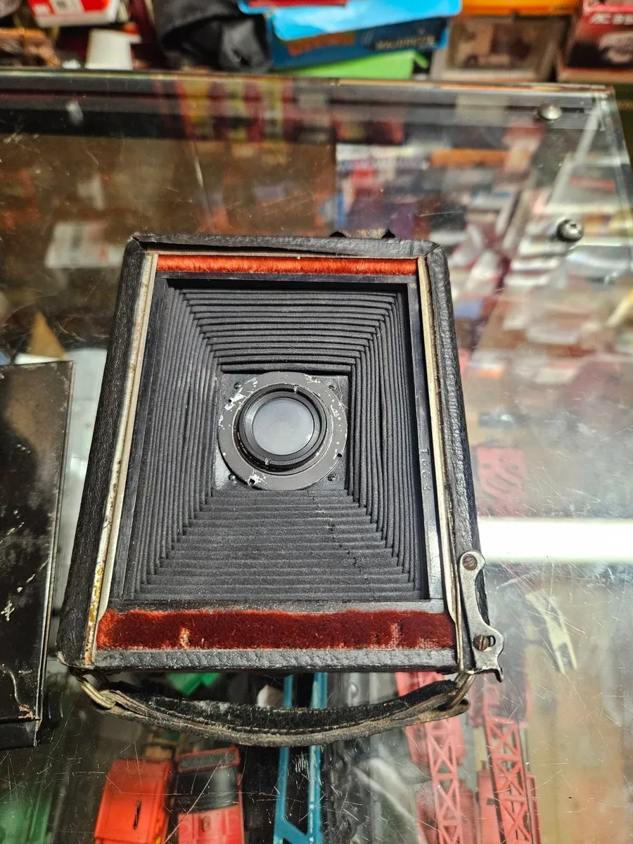 Vintage Camera - Image 2