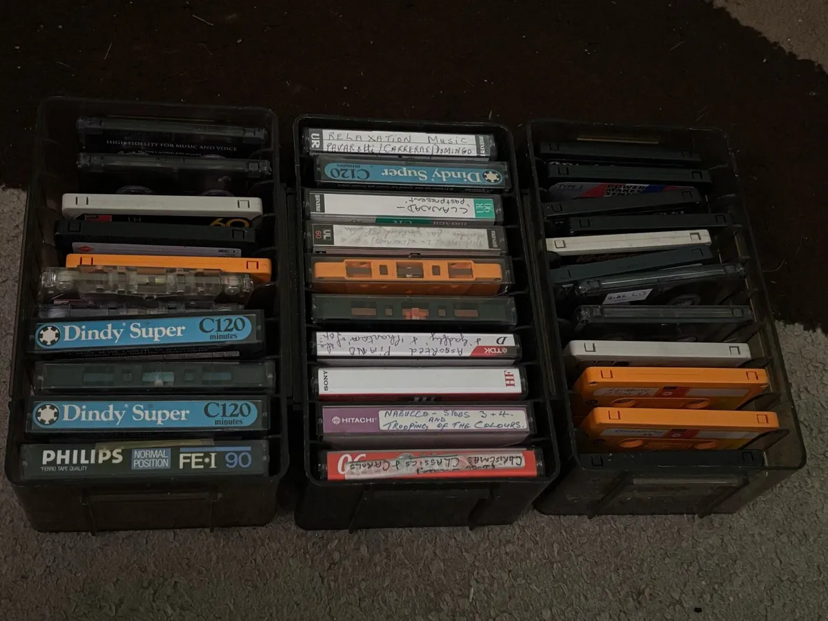32 audio recording tapes & storage boxes - Image 1
