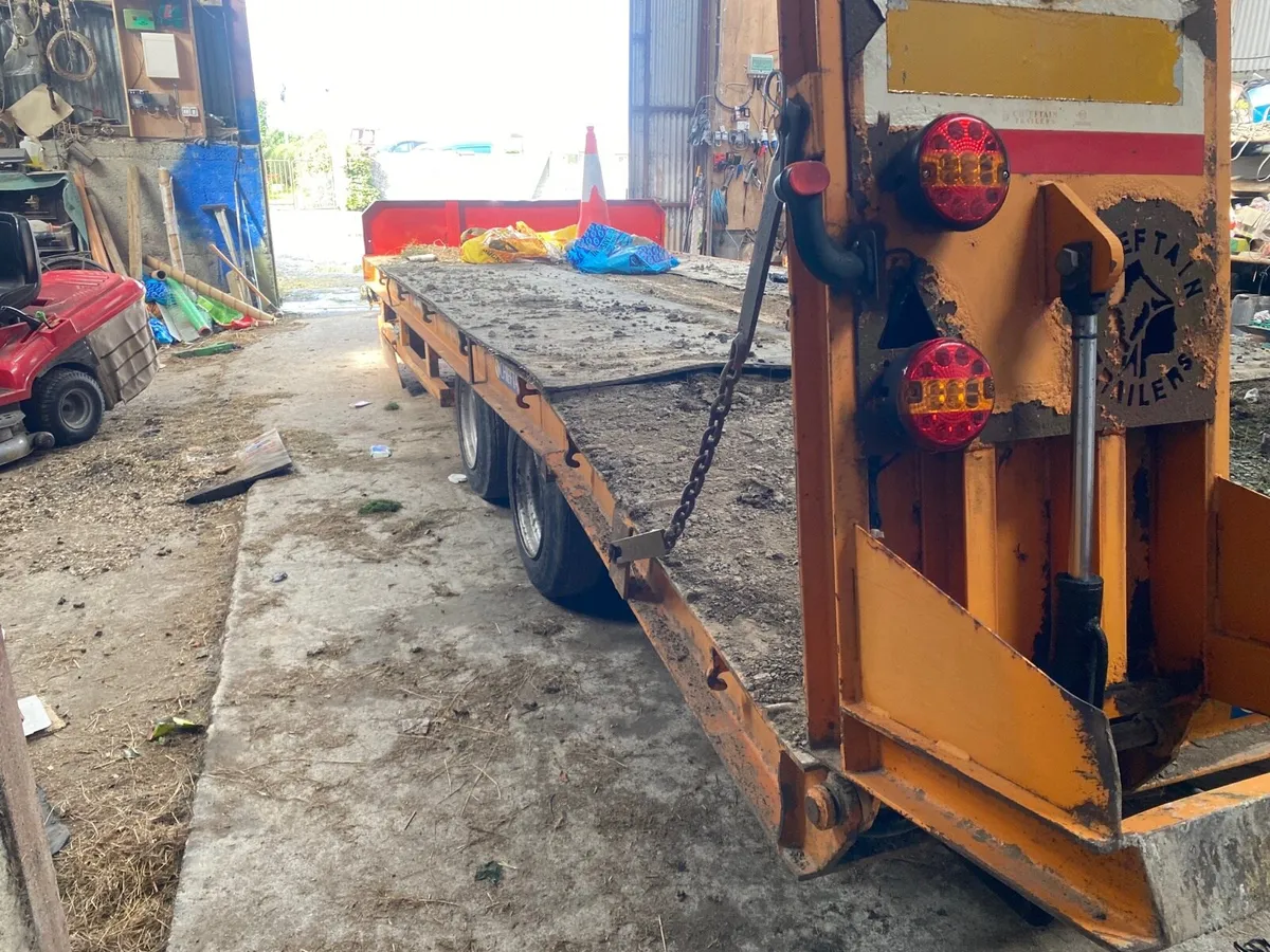 Chieftain Twin axle low loader - Image 4