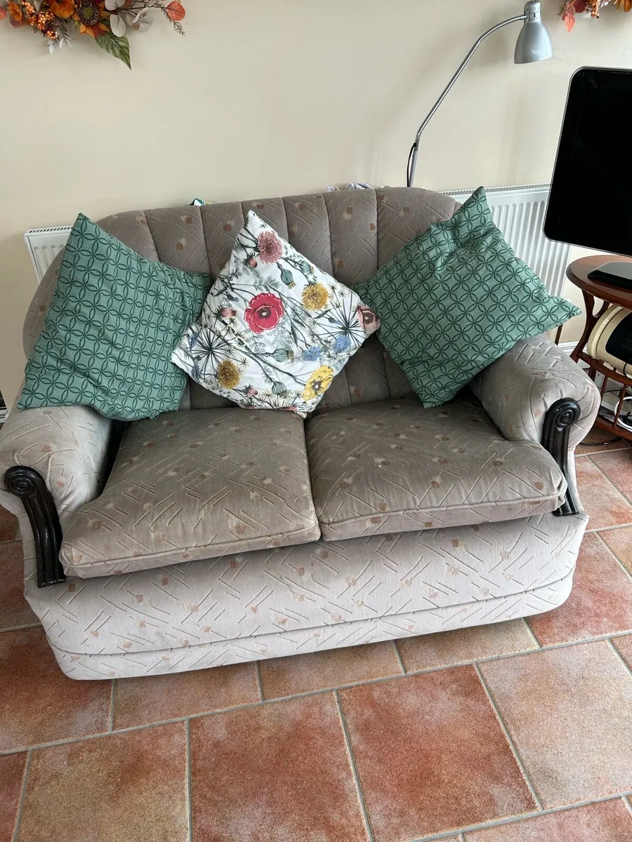 Sitting room suite - Image 1