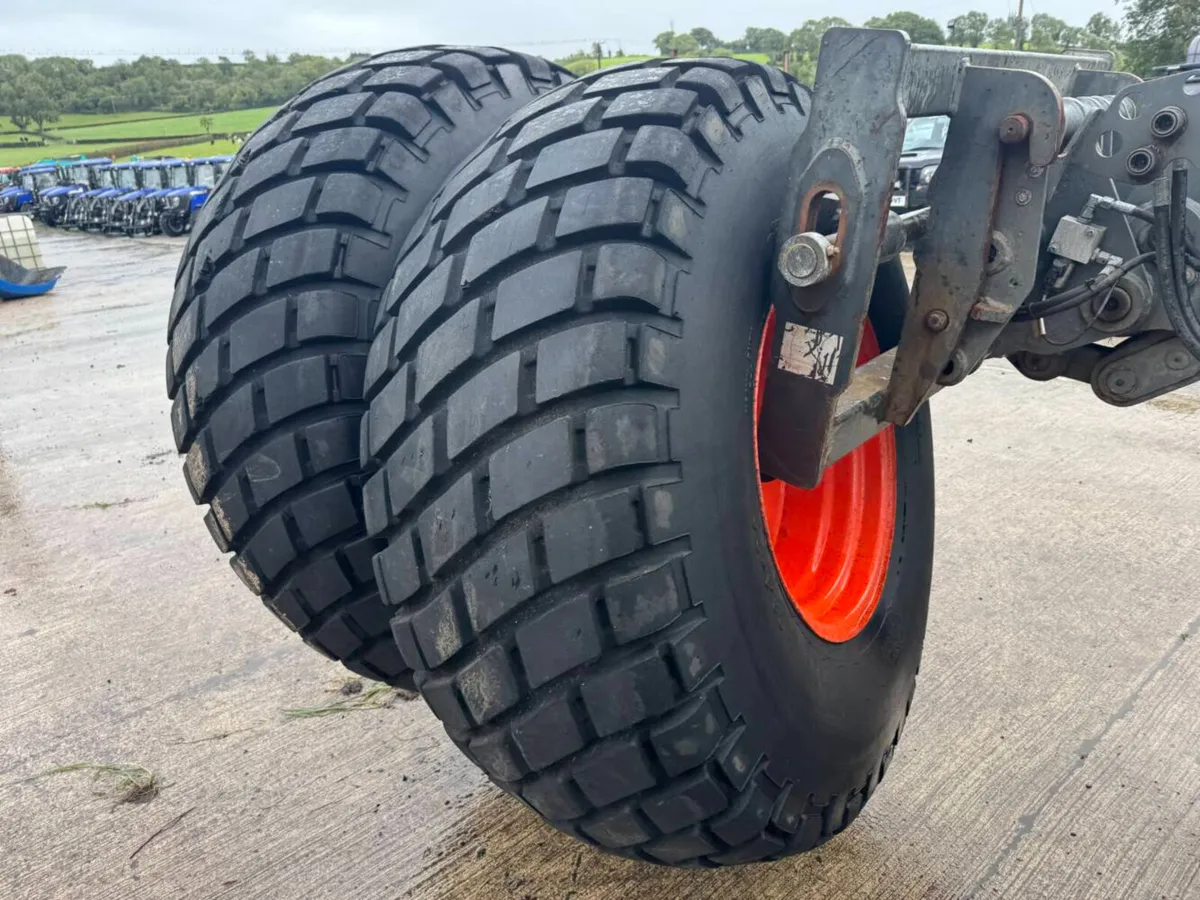 Pair x 23.1-26 Titan Grass Tyres on Kubota Rims - Image 3