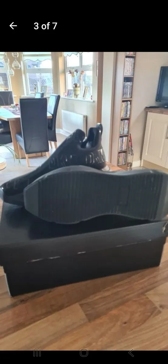 DKNY Ramona slip on Sneakers - Image 3