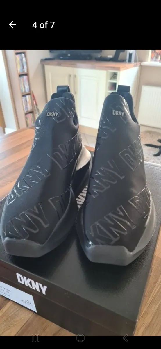 DKNY Ramona slip on Sneakers - Image 4