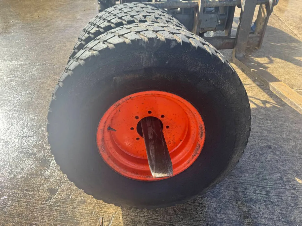44x18-20 Grass Tyres & Rims - Image 2