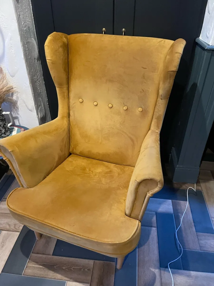 Yellow armchair - Image 3