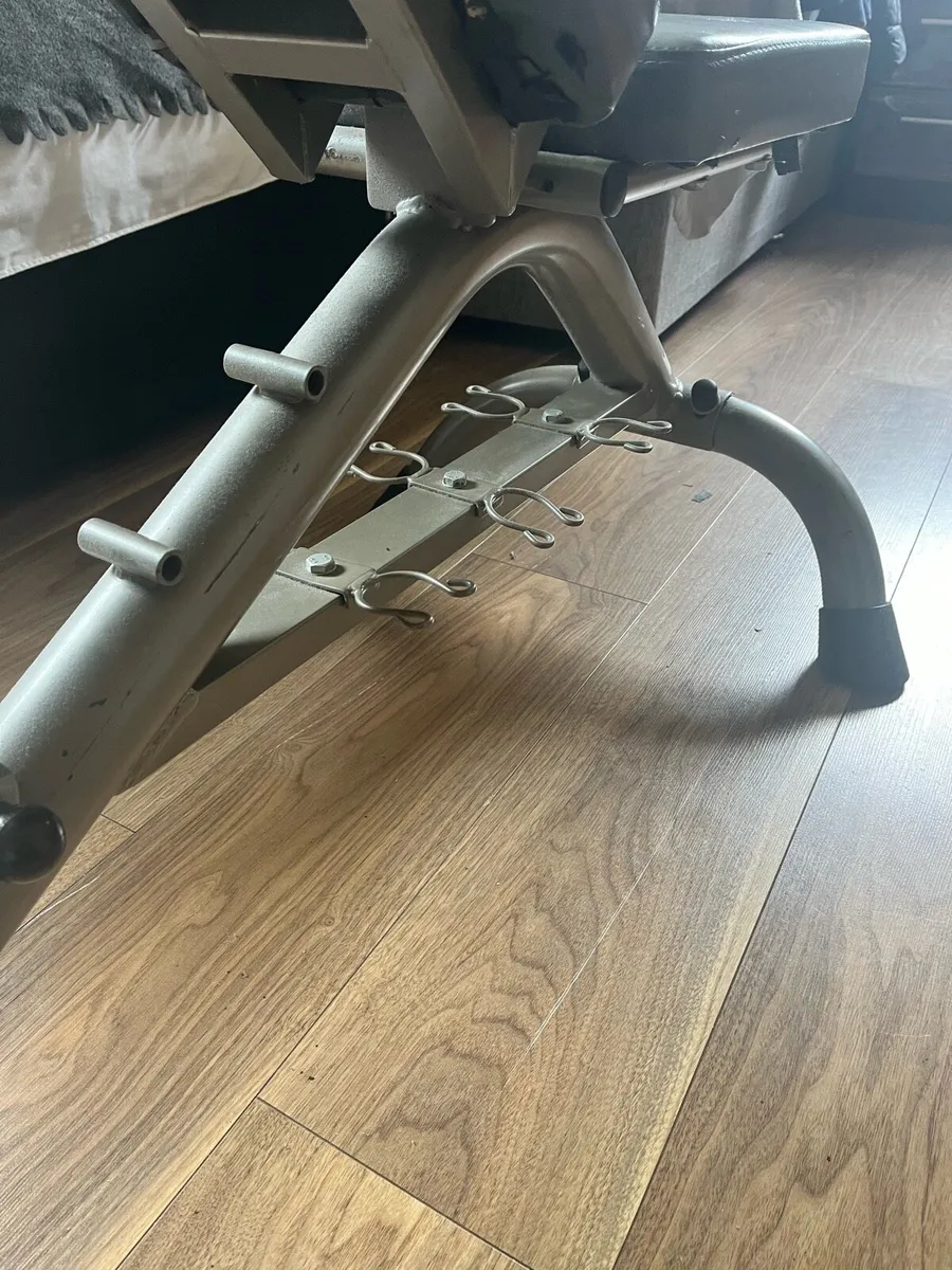 York Fitness Adjustable Weight Bench - Image 4