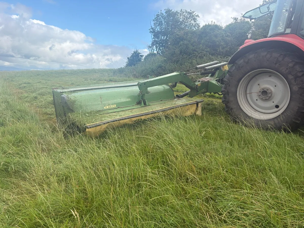 2017 krone 10 foot mower conditioner - Image 4