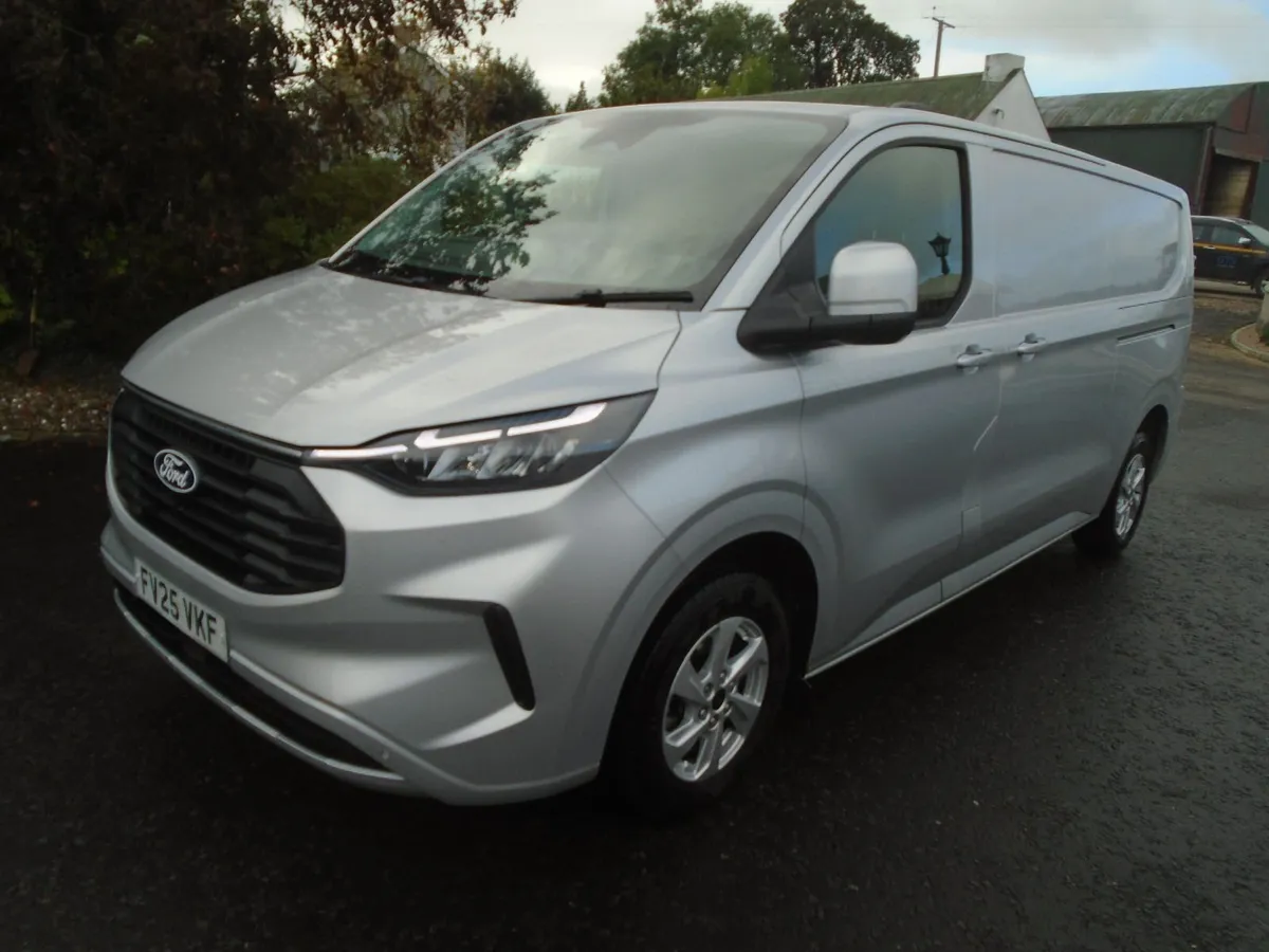 2025 Ford Transit Custom LWB LIMITED 136HP. - Image 3