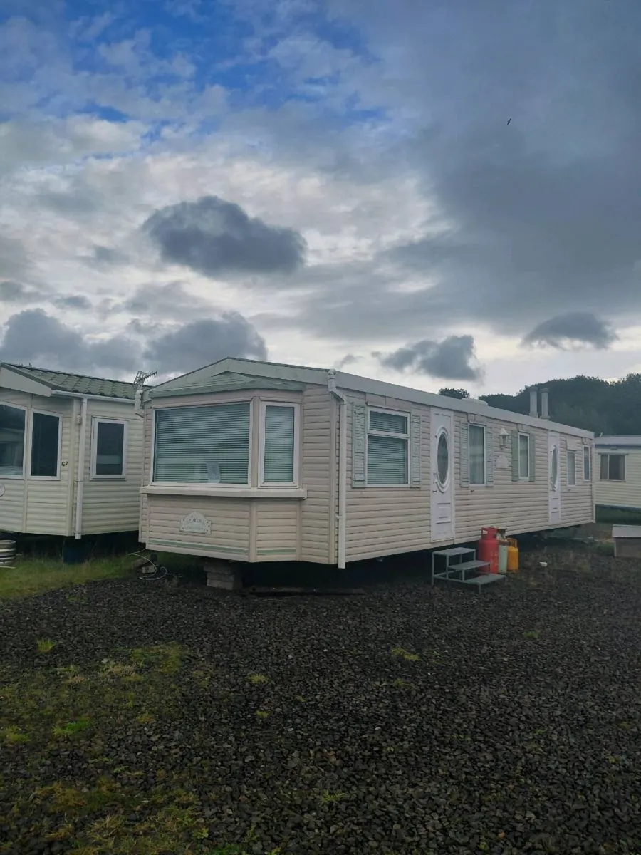 Mobile home - Image 1
