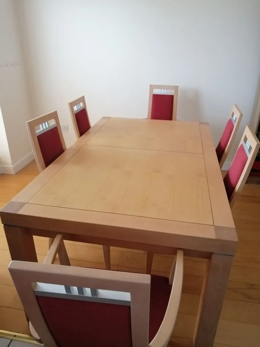 Kitchen table and chairs - Image 4