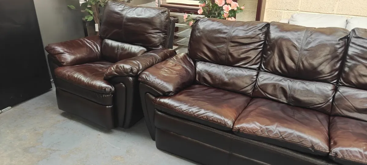 El. Recliners Leather 3+1+1 Suite - Image 2