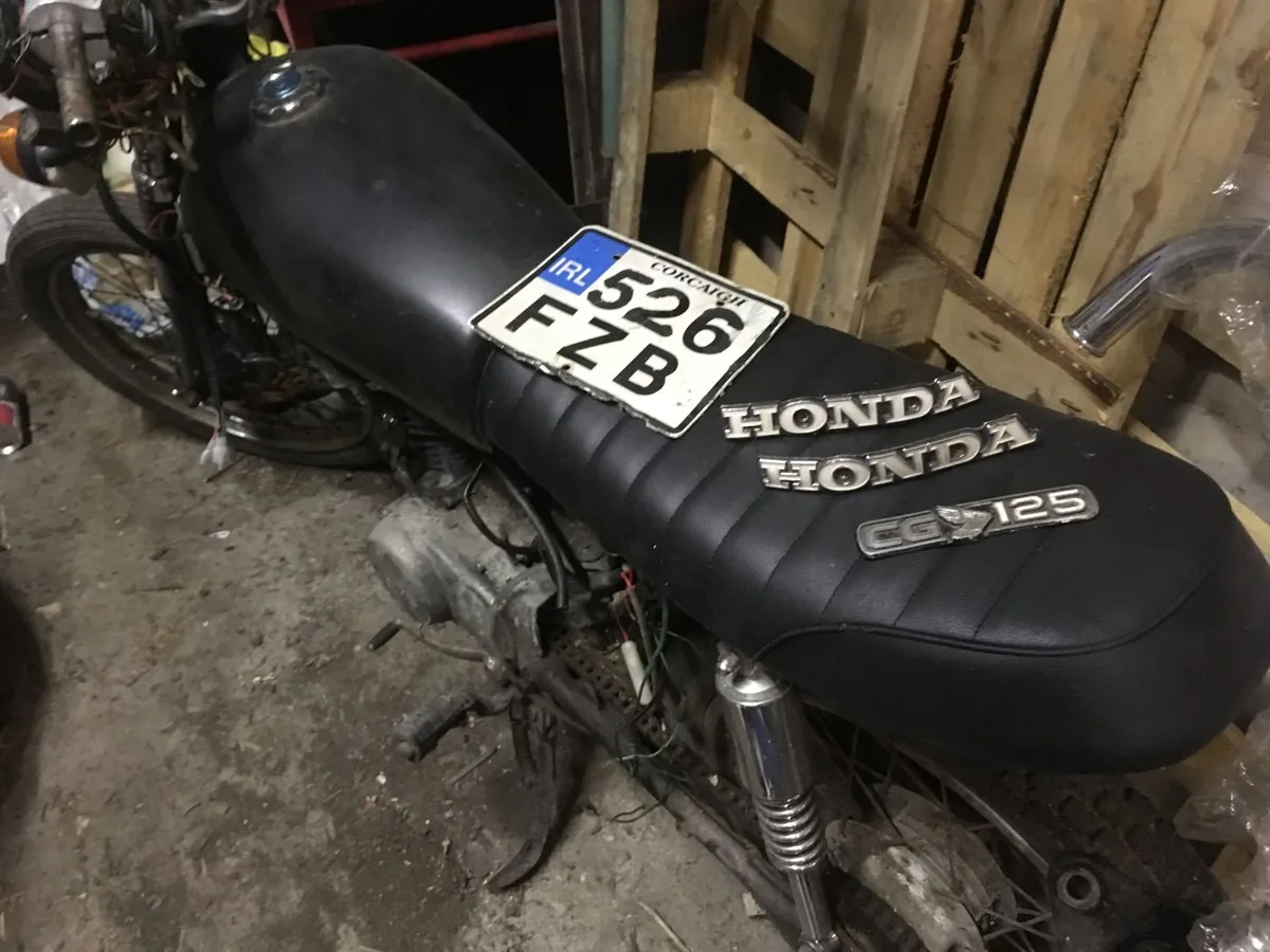 Honda CG125 1980 - Image 1