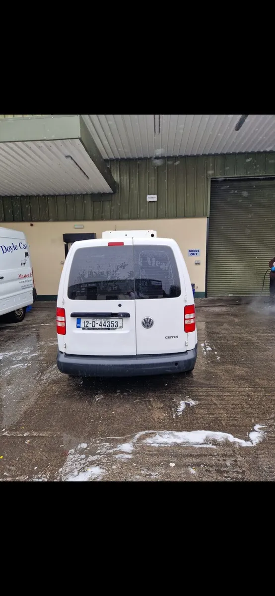 Volkswagen Caddy Fridge Van - Image 3