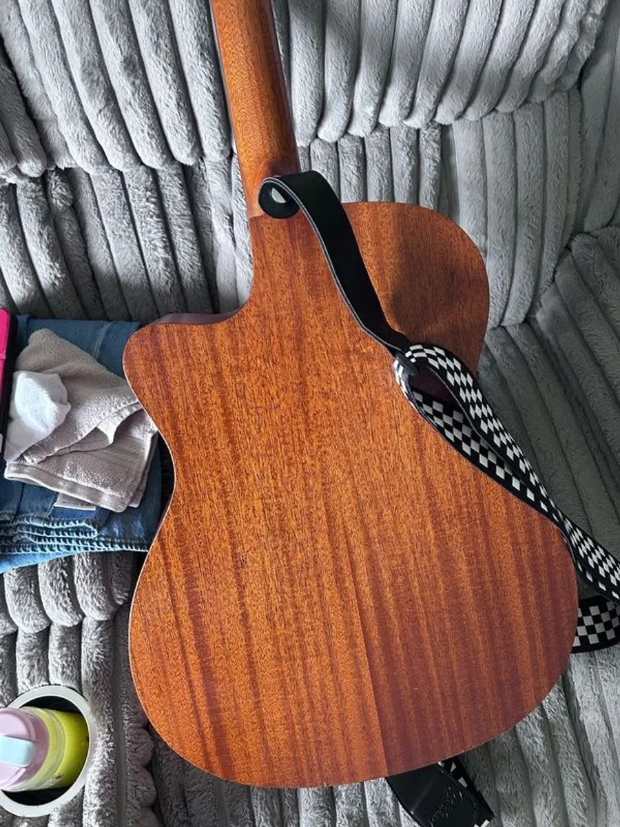 Richwood Acoustic Guitar - Image 4