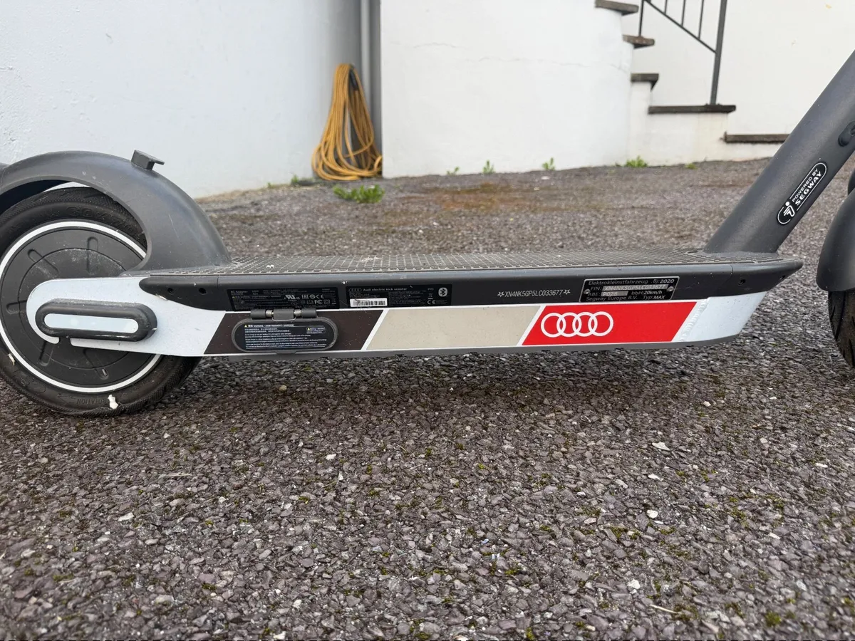 Audi Electric Scooter - Image 4