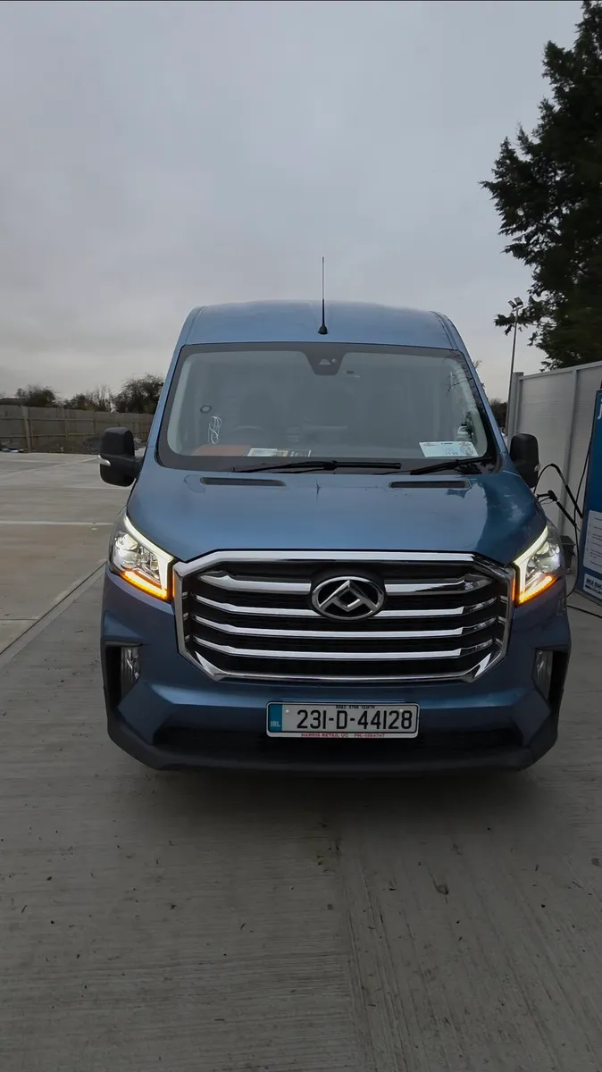 🚐 NOVEMBER 2023 MAXUS DELIVER 9 LUX HIGH SPEC - Image 4