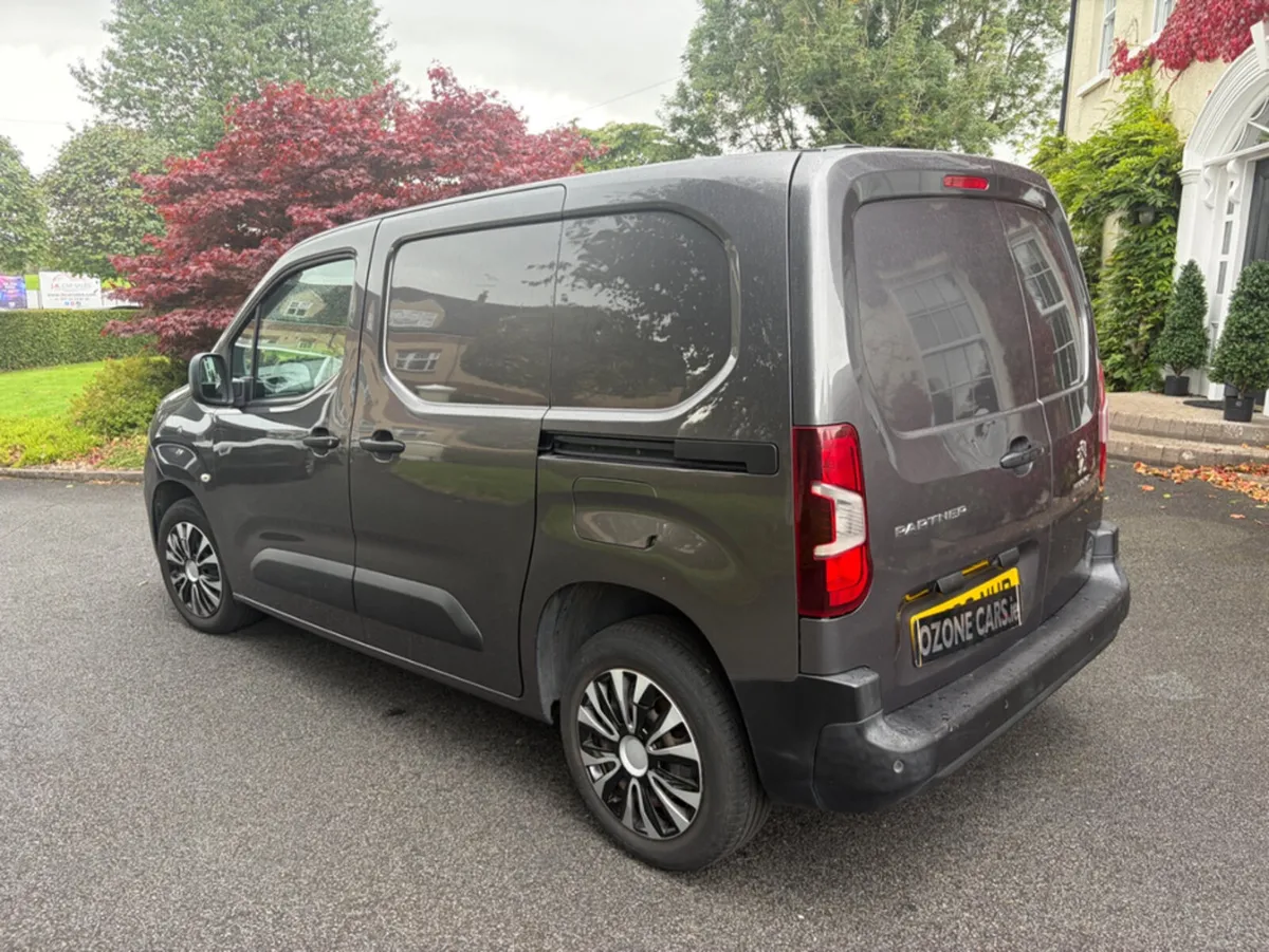 Peugeot Partner PROFESSIONAL L1 B BLUEHDI - Image 3