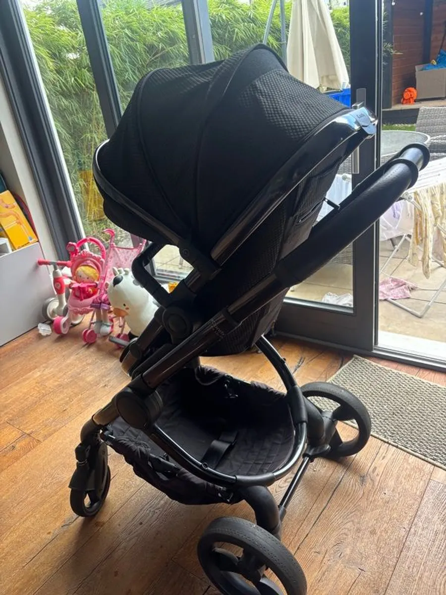 Icandy Peach travel system buggy - Image 2