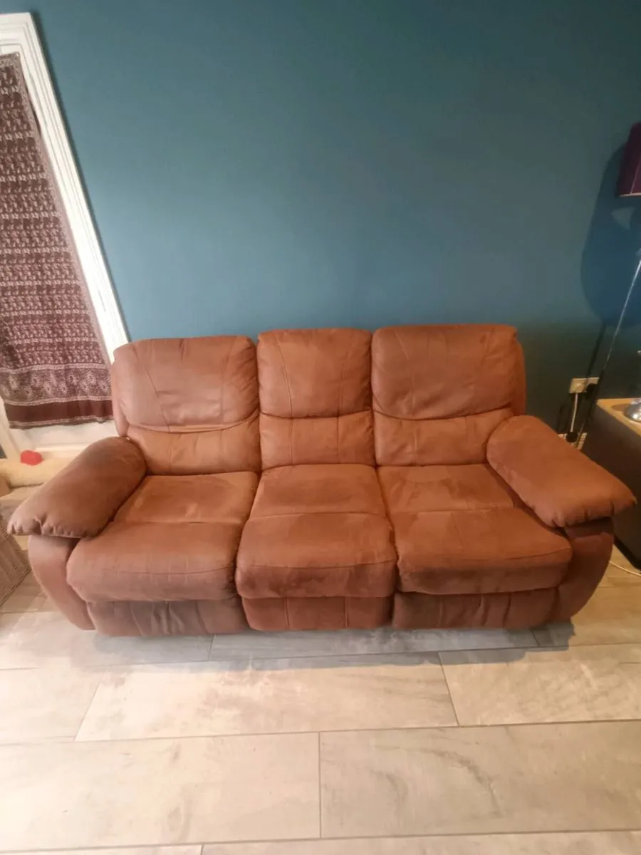 Sofa recliner 3 seater - Image 1